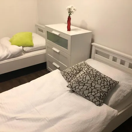 Ubytování v soukromí Family Friendly Apt By Subway + Airport *
